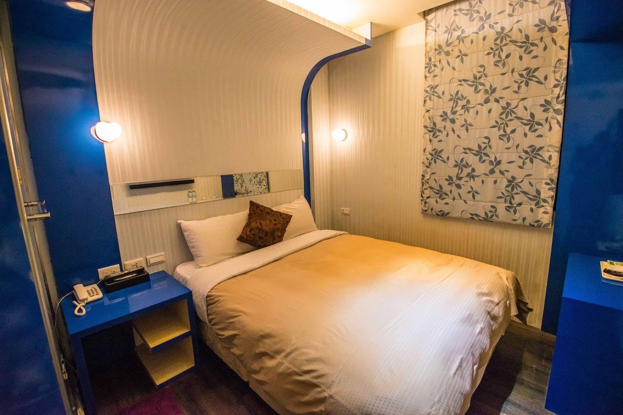 Lio Hotel - Ximending Taipei Bagian luar foto